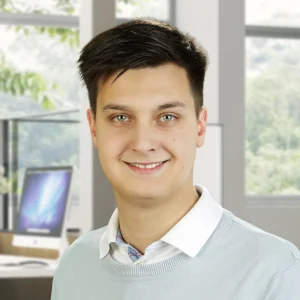 026-SEO_Marketing_Koss-Julian-2048x2048